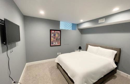 The Blue House! Modern+ Rooftop deck+ Parking - Foto 9