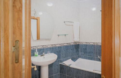 El Humilladero - Photo 10