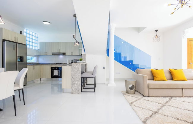 3-BR Villa with Pool & Rooftop Jacuzzi - Foto 26