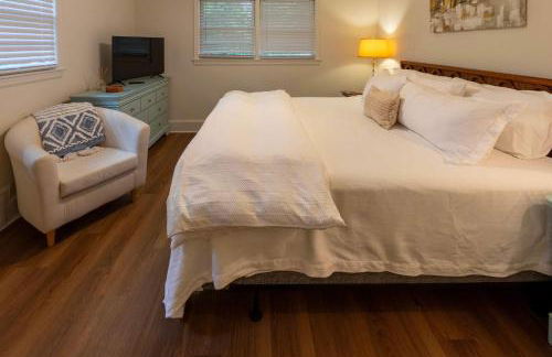 4 BR Sleeps 10 Near UGA & Downtown - Photo 36