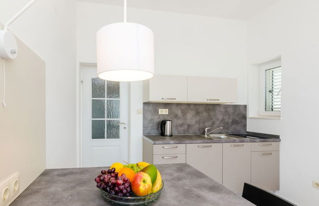 Villa Bouganvillea - sea View & Garden - A4 Premium - Photo 4