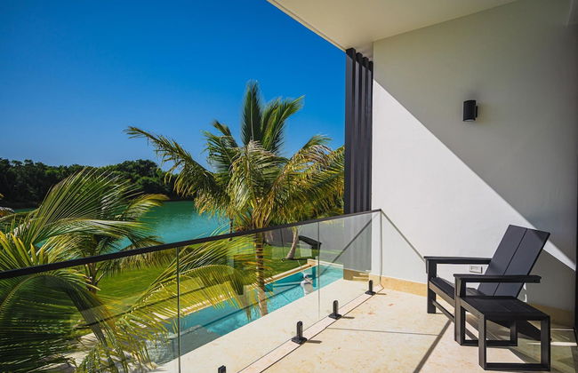 New Lake Front Villa in Golf and Beach Resort - Photo 23