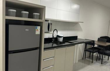 Loft um dormitório completo ao lado do consulado americano - Foto 4