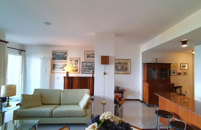 Apartment in Luino With Lake Maggiore Views - Foto 13