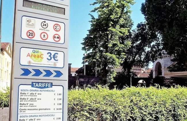 S.Ambrogio Square - Photo 22