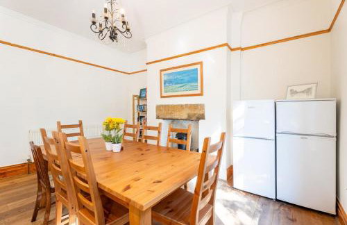 Spacious 4-Bedroom Home, Sleeps More with Extra Beds - Foto 11