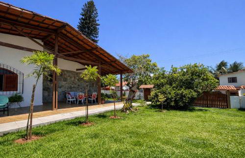 Casa da Vila, charmosa e espaçosa, fica a 150 metros da praia das castanheiras - Foto 2