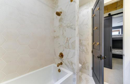 Modern Turnerville Cabin with Hot Tub and Scenic Views - Foto 29