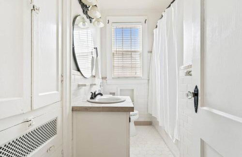 The Montgomery Manor - 5 Bedroom 4 Bath with Pool and Garage - Foto 35