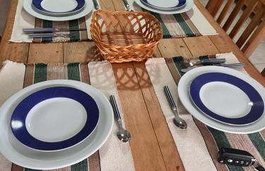 Entre Três Praias - Enseada 200m, Perequê Mirim 200m, Sta Rita 300m, Com Ar Condicionado e Churrasqueira - Foto 19