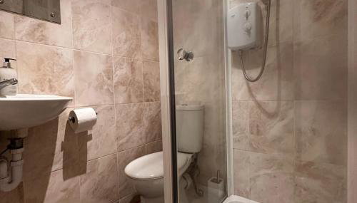 Curzon St - 4 Beds Sleeps 7 with Street Parking - Foto 3, Shower