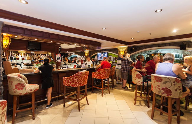 Tara Court Hotel - Photo 64