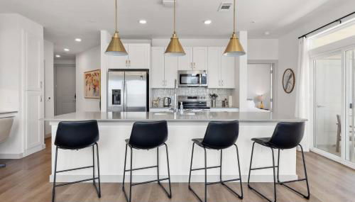 Bright Spacious 2BR 2BA Open Layout - Foto 5, Other