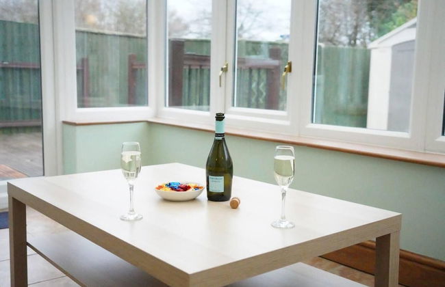 Captivating 4-bed House in Milton Keynes - Foto 26