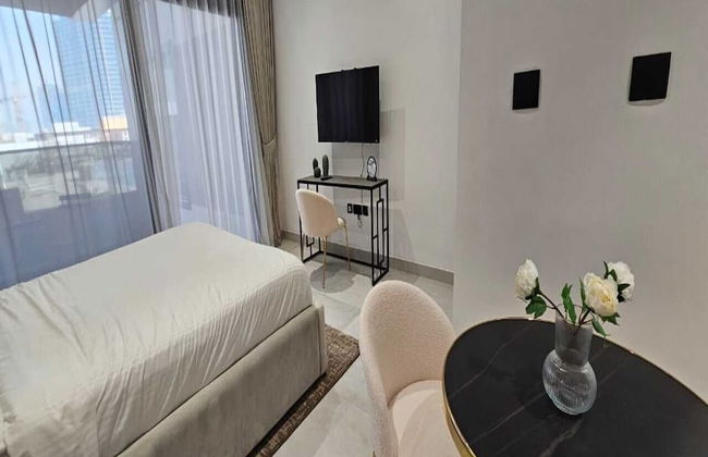 Luxury Studio in Jumeirah Village Circle - Photo 6