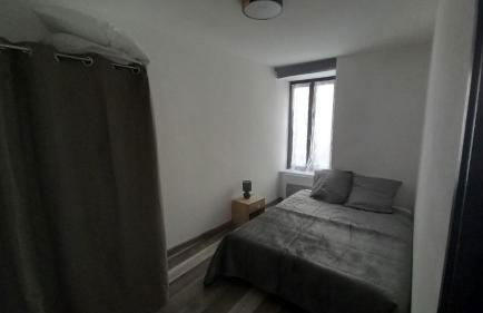 Saint-flour appartement au cœur de la ville - Foto 5