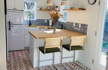 3BD plus 1BD Tiny Home - Outdoor Movie & Yard Fun - Foto 74