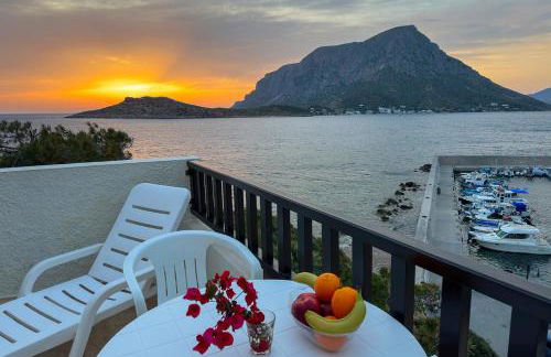 Pelagos Seafront Accommodation - Maria - Foto 1