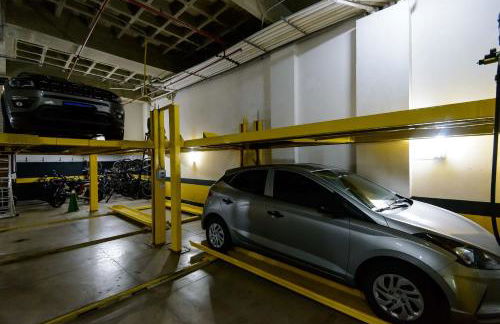 Flat c/ Limpeza Diária e Estacionamento - LB507 - Foto 66