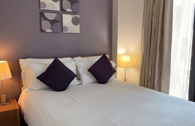 Liberty Wharf Apartments - Photo 6