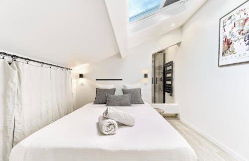 Hyper Centre - Charming duplex - Luxury - Reversible air conditioning - 10 mins from Place MASSENA - Foto 12