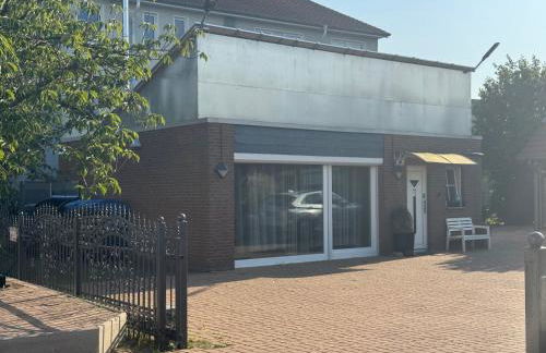 Modern House Gehrden 2, bis 4 Person, Contactless Check-in, free parking, Vollsaniert und Renoviert Dezember 2024 - Foto 88