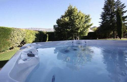 VILLA SAINTE BAUME Piscine Jacuzzi tout confort - Photo 11