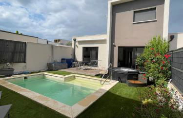 Agréable et lumineuse maison t4 air conditionné piscine jacuzzi parking - Foto 5
