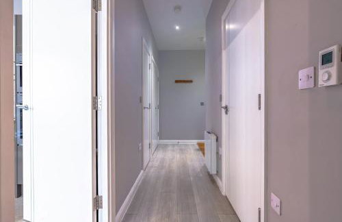 Garden View Serviced Flat by Castle Park, Lift - Foto 12