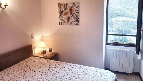 Maison pittoresque à Mostuéjouls avec vue sur la montagne - Photo 3