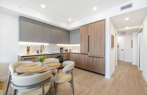 Luxury Escape At 72 Park - Photo 12