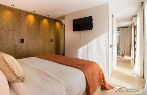 Villa Falco is a beautiful single storey holiday villa with private pool - Foto 32