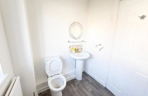 Spacious Newport Home Near ICC & Local Attractions - Foto 19