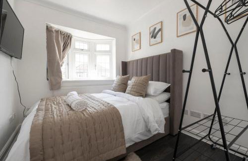 The Romford Oasis - Spacious 4 bedroom escape - Foto 53