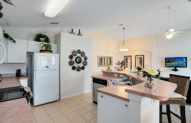 Beautiful 4 Bedroom 3 Bathroom Pool spa Villa - Foto 6