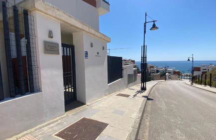 Blue Lady by the Sea - Photo 61