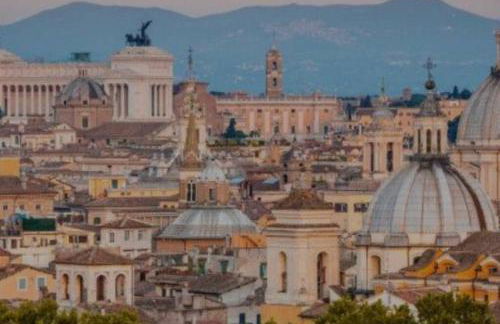 Accanto all'autostrada al centro tra Roma e Napoli - Foto 11