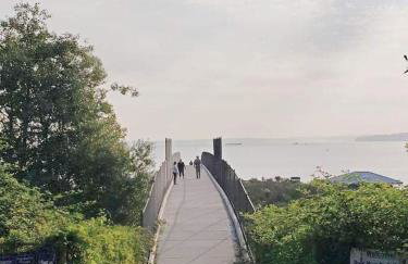 Charming Beach Cottage with Ocean Views & Sauna - Foto 33