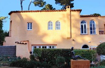 Casa con jardín a 30 metros de la playa. AT. - Foto 2