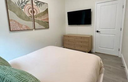 4 Bedroom 3 Full Bath Boho Oasis Saltwater Pool Near Downtown, North of Hyde Park Sleeps 12 Pets OK - Foto 30