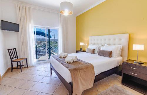 Villa Belchior by Algarve Holidays - Photo 21
