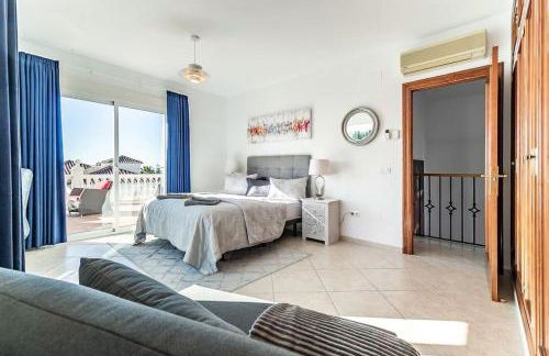 88-Exclusive Villa with Private Pool in Mijas, Malaga - Photo 21