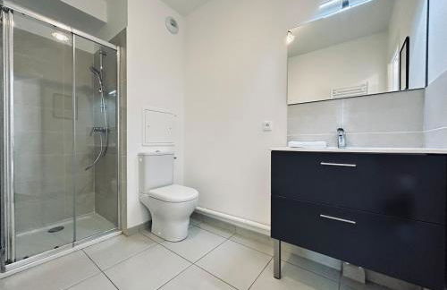 Bleuets studio cosy neuf terrasse proche centre - Foto 21