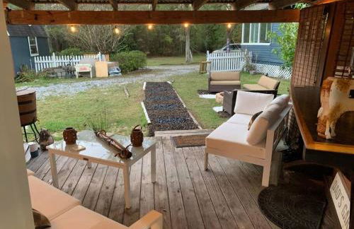 Plenty Parking for Boat ,RV, Trailers w Cars Cozy 2 BDRM COTTAGE - Foto 18