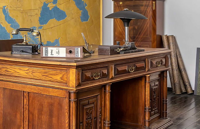 Visite guidée de l'usine de Schindler - Photo 1