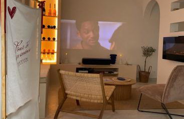 Maison avec balnéo privative & ambiance cinéma - Proche du Mont-Saint-Michel - Foto 1