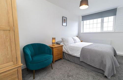 Free Driveway Parking 3 Double Bedroom House, Ideal for long term contractor, etc stays, 4 miles 11 mins drive to Nissan, 20 mins drive to Sunderland Newcastle, Fast WIFI - see Dwellcome Home Ltd site for assurance - Foto 21