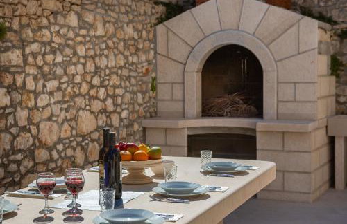 Luxury Stone Villa Nevija with heated pool - Photo 60