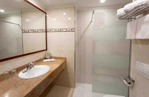 Aparthotel y Hotel Paguera Beach - Foto 8