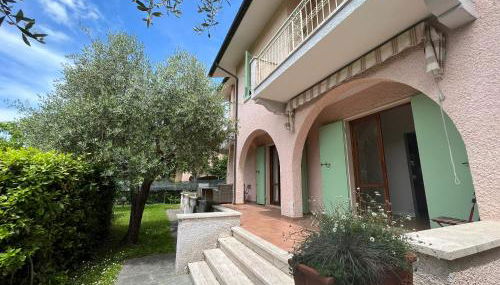 GREAT PRIVATE VILLA for family beach holidays and cultural outings near Forte dei Marmi RECOMMENDED - Foto 2